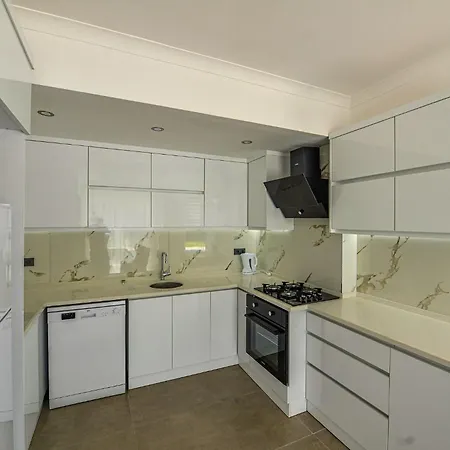 Tekeli B Apartment *